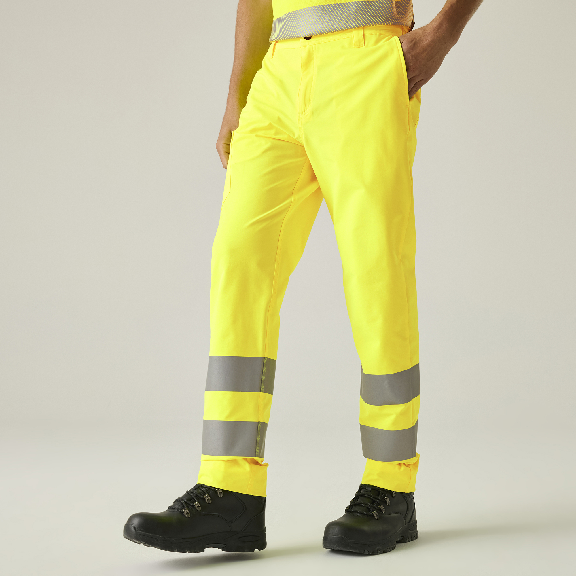 Regatta Professional Hi-Vis Pro Contract Stretch Action Trousers
