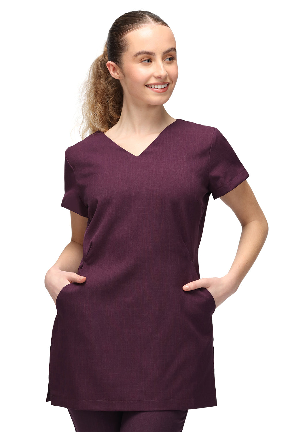 Behrens - Nina Tunic