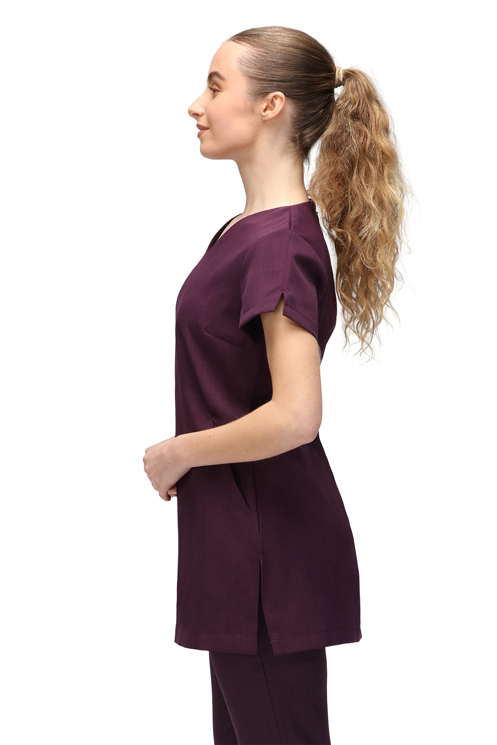 Behrens - Nina Tunic
